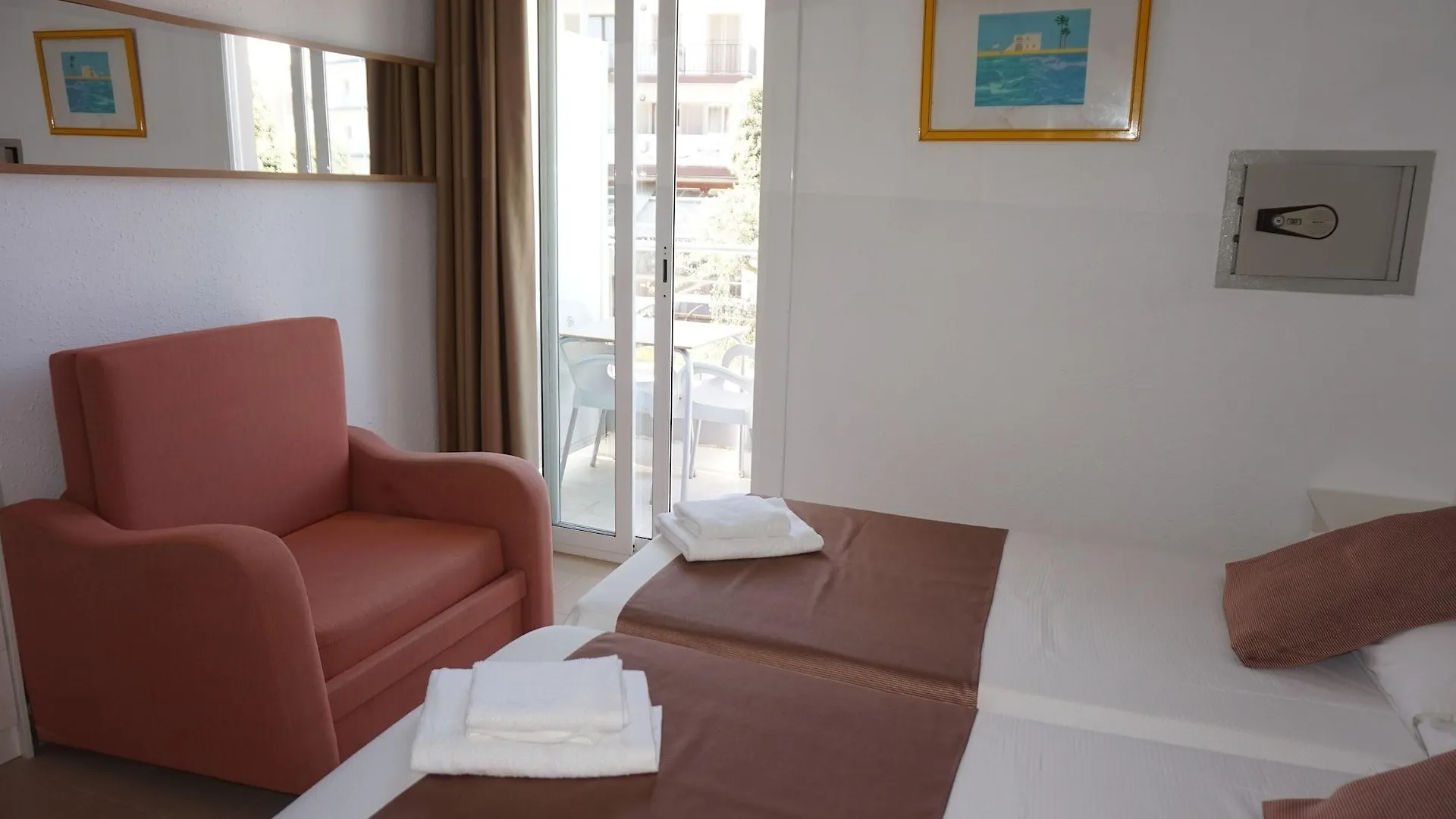 Hotel Hermes Tossa de Mar 0*,